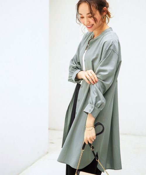 BELLUNA（ベルーナ）の「バンドカラーシャツワンピース（シャツワンピース・レディース・ピンク/セージグリーン/グレー系その他・LARGE/X-LARGE/MEDIUM）」の2枚目の写真