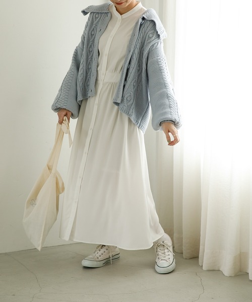 SLURR（スラ―）の「【再入荷】バンドカラーギャザーシャツワンピース（ワンピース・レディース・ベージュ/オフホワイト/グレイッシュベージュ/テラコッタ/カーキ・FREE）」の2枚目の写真