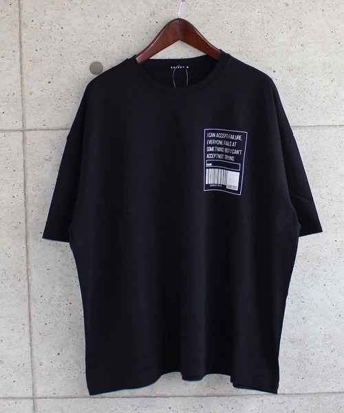 SHISKY(シスキー)の「ビッグシルエット半袖プリントTシャツ カットソー(Tシャツ/カットソー・メンズ・ブラック/ベージュ/オフホワイト/ミント/ラベンダー/杢グレー/チャコール/ホワイト系/ブラック系・M/L/XL)」の4枚目の写真