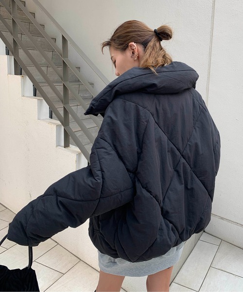 RASVOA（ラスボア）の「ダイヤキルトＢＩＧジャケット（ダウンジャケット/コート・レディース・ブラック/アイボリー/カーキ・FREE）」の5枚目の写真