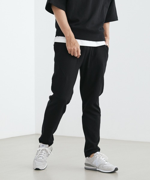 Loungewear tokyo（ラウンジウェアトウキョウ）の「【ラウンジウェアセットアップ】リラクシング半袖スウェット×テーパードダーツアンクルスウェットパンツ ワンマイルウェア（ルームウェア/パジャマ・メンズ・アイボリー/ブラック/グレイッシュベージュ/ネイビー/サックスブルー/ライトグレー・L/XL/M）」の14枚目の写真