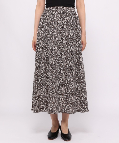 LEPSIM（レプシィム）の「アソートプリントフレアスカート　955633（スカート・レディース・ネイビー/イエロー/ブラック・FREE）」の7枚目の写真