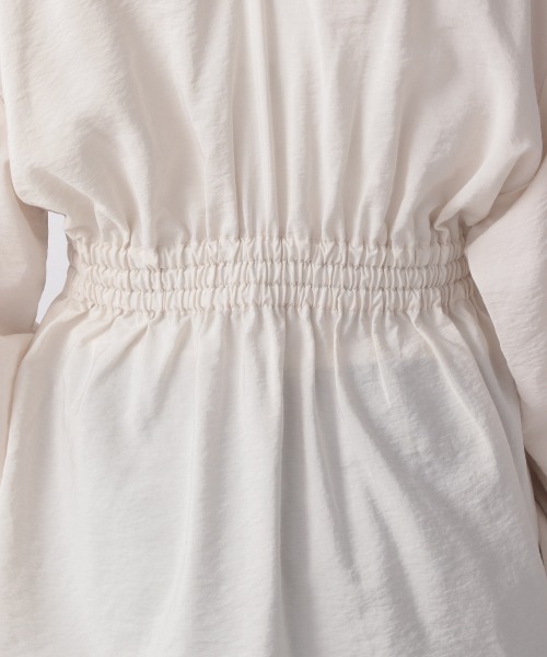 LOWRYS FARM(ローリーズファーム)の「2WAウエストタックブラウス 959393(Tシャツ/カットソー・レディース・ブラック/ブラウン/オフホワイト/グリーン・FREE)」の13枚目の写真