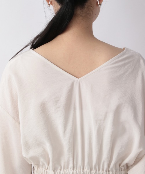 LOWRYS FARM(ローリーズファーム)の「2WAウエストタックブラウス 959393(Tシャツ/カットソー・レディース・ブラック/ブラウン/オフホワイト/グリーン・FREE)」の14枚目の写真