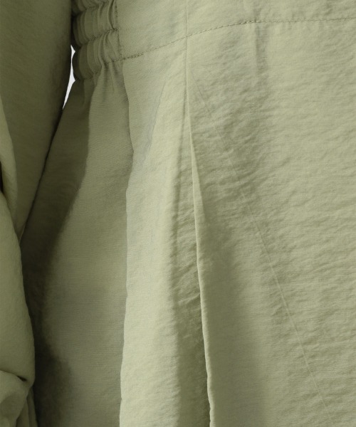 LOWRYS FARM(ローリーズファーム)の「2WAウエストタックブラウス 959393(Tシャツ/カットソー・レディース・ブラック/ブラウン/オフホワイト/グリーン・FREE)」の18枚目の写真