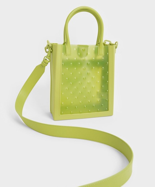 CHARLES & KEITH(チャールズ & キース)の「チェーンリンク トートバッグ / Chain Link Tote Bag(トートバッグ・レディース・ホワイト/ネイビー/ライム/ベビーピンク・M)」の18枚目の写真