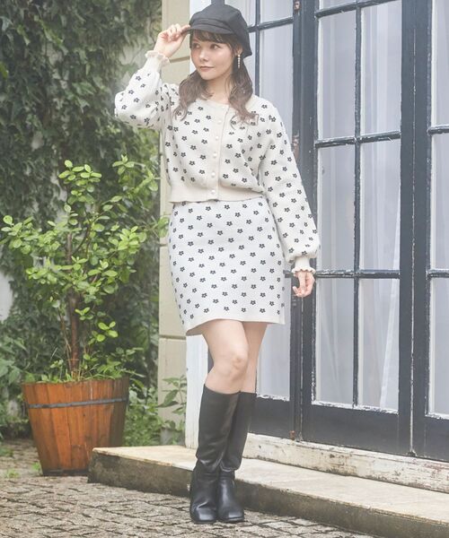 MAJESTIC LEGON（マジェスティックレゴン）の「クラシカルパターンミニスカート（スカート・レディース・ホワイト系その他2/ブラック系その他2/ブラック系その他・MEDIUM）」の4枚目の写真