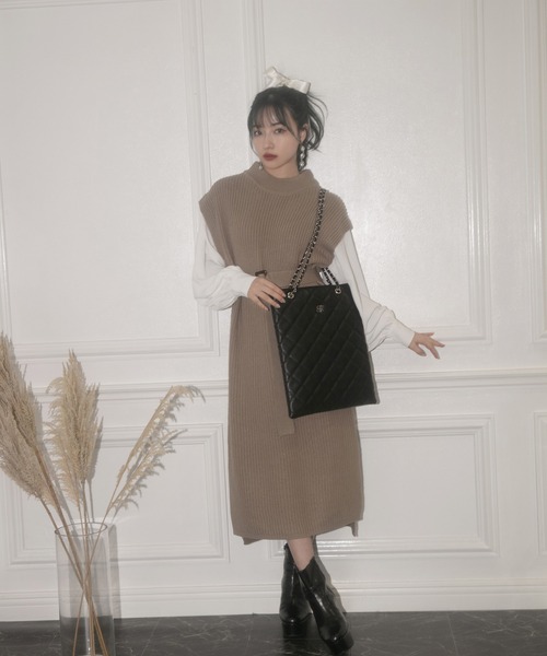 ANDGEEBEE（アンジービー）の「ブラウススリーブニットワンピ（ワンピース・レディース・ブラック/モカ・MEDIUM）」の19枚目の写真