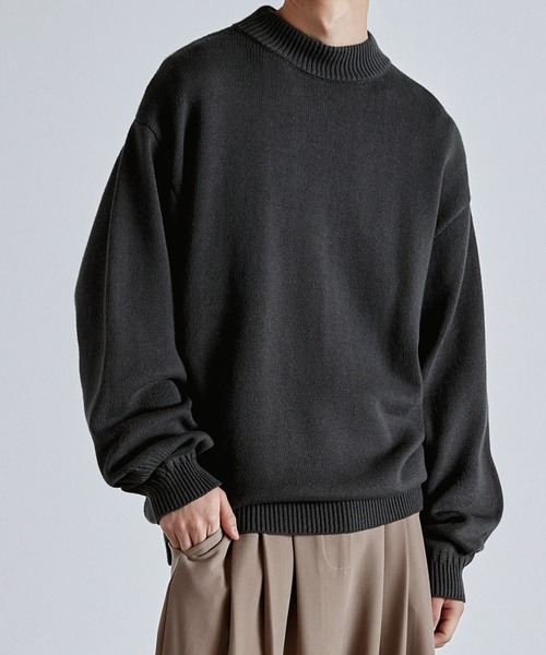 Like Us（ライクアス）の「【Like Us】モックネックダブルリブルーズプルオーバーニット（ニット/セーター・メンズ・ホワイト/ブラック/ベージュ/ブラウン/カーキ/イエロー/オレンジ/ダークグレー/グレイッシュベージュ/グレイッシュブルー・M/L/XL）」の3枚目の写真