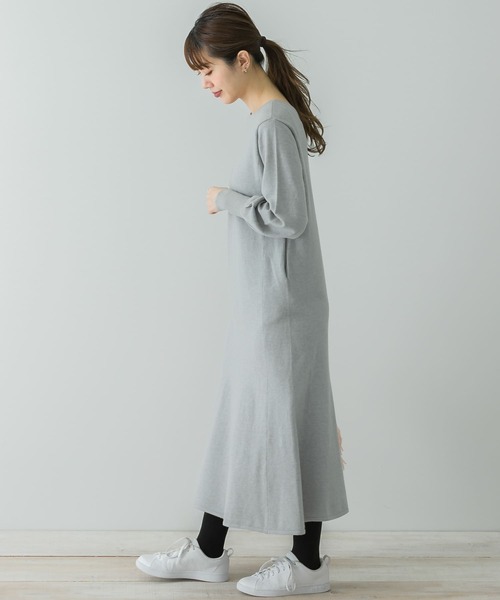 URBAN RESEARCH Sonny Label（アーバンリサーチサニーレーベル）の「マーメードフレアニットワンピース（ワンピース・レディース・ブラック/グレー/ベージュ系その他・FREE）」の22枚目の写真