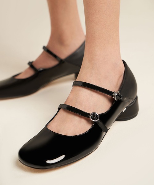 CHARLES & KEITH(チャールズ & キース)の「パテントダブルストラップ メリージェーン / Patent Double-Strap Mary Janes(パンプス・レディース・ブラック/オフホワイト/ライラック・22.5cm/23cm/23.5cm/24.5cm/25cm/25.5cm)」の17枚目の写真