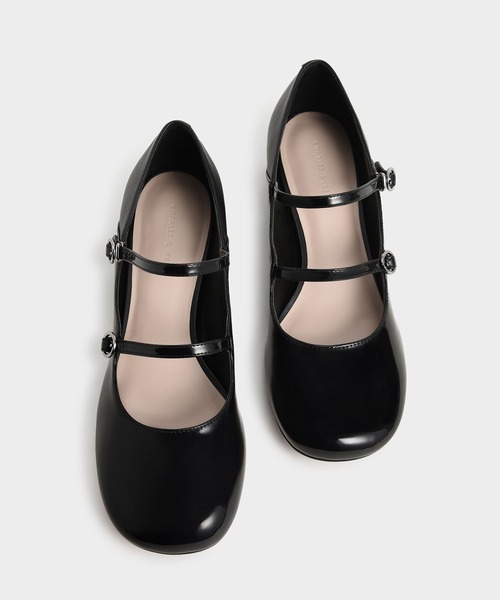 CHARLES & KEITH(チャールズ & キース)の「パテントダブルストラップ メリージェーン / Patent Double-Strap Mary Janes(パンプス・レディース・ブラック/オフホワイト/ライラック・22.5cm/23cm/23.5cm/24.5cm/25cm/25.5cm)」の6枚目の写真