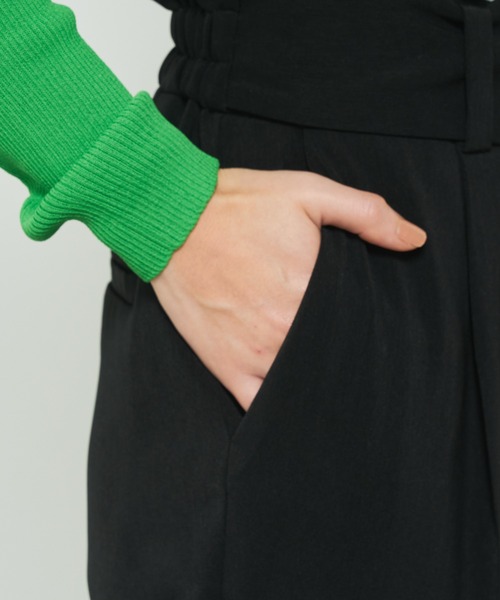 Lui's（ルイス）の「クロスベルトフレアパンツ（スラックス・レディース・ブラック/ブルー/ライトグリーン・FREE）」の15枚目の写真