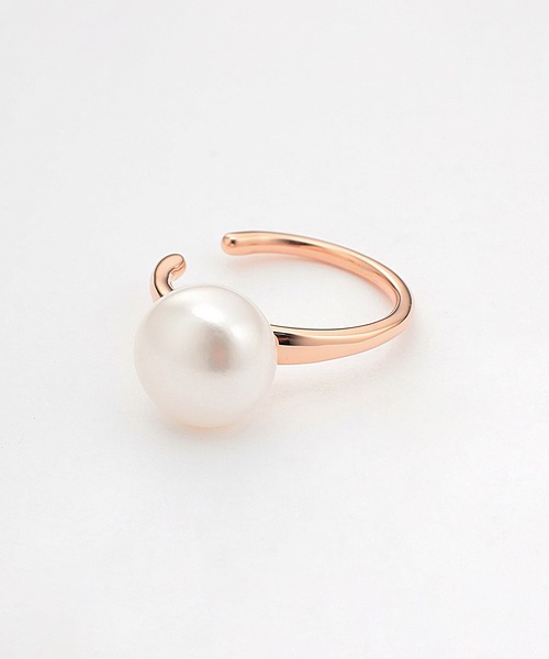 ESTELLE（エステール）の「6月誕生石 シルバー 淡水パール イヤーカフ ESTELLE/エステール（イヤーカフ・レディース・ピンク・-）」の2枚目の写真