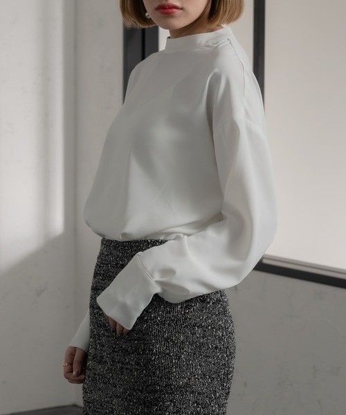 Ezick（エジック）の「スソラウンドロングTシャツブラウス（シャツ/ブラウス・レディース・オフホワイト・FREE）」の6枚目の写真