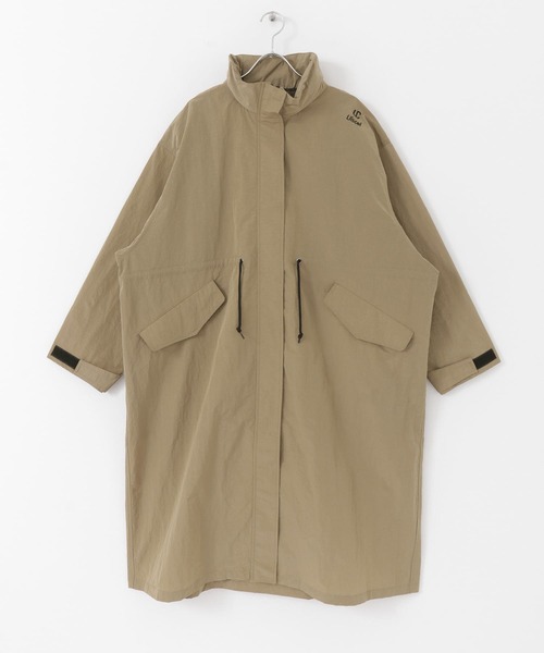 Uiscel（ユイセル）の「Uiscel　ボリュームスタンドカラーロングコート（モッズコート・メンズ・ブラック/ベージュ・ONE）」の4枚目の写真