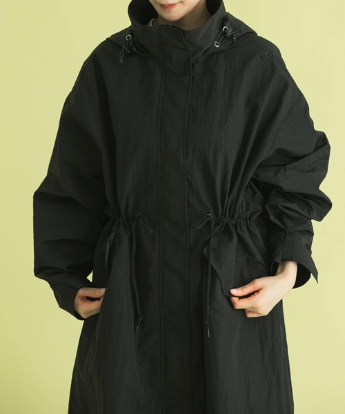 Uiscel（ユイセル）の「Uiscel　ボリュームスタンドカラーロングコート（モッズコート・メンズ・ブラック/ベージュ・ONE）」の11枚目の写真