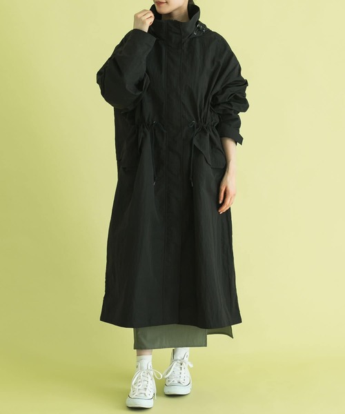 Uiscel（ユイセル）の「Uiscel　ボリュームスタンドカラーロングコート（モッズコート・メンズ・ブラック/ベージュ・ONE）」の14枚目の写真