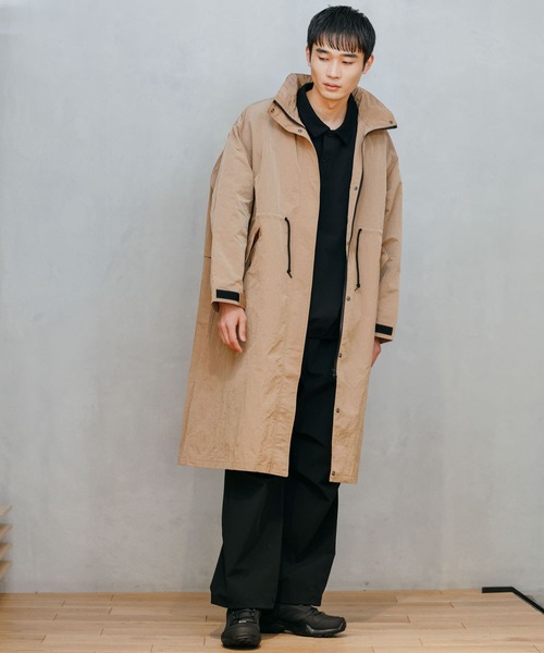 Uiscel（ユイセル）の「Uiscel　ボリュームスタンドカラーロングコート（モッズコート・メンズ・ブラック/ベージュ・ONE）」の19枚目の写真