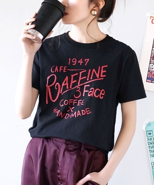 e-zakkamania stores(イーザッカマニアストアーズ)の「セレクトプリント Tシャツ(Tシャツ/カットソー・レディース・ホワイト系その他2/ネイビー×ホワイト/ホワイト×グリーン/ブラック/ホワイト×レッド/ネイビー/ベージュ系その他/ホワイト×パープル/ホワイト系その他/ホワイト/ホワイト系その他4/ベージュ/ホワイト系その他3/チャコール/ホワイト×ネイビー/グレー系その他/ホワイト系その他6/ホワイト×ブルー/ホワイト系その他5/ブルー系その他/グレー系その他2/ブラック系その他/ブラック系その他2/ホワイト系その他7/グレー系/ホワイト系/ブラウン系/ブラウン系1・S/M)」の15枚目の写真