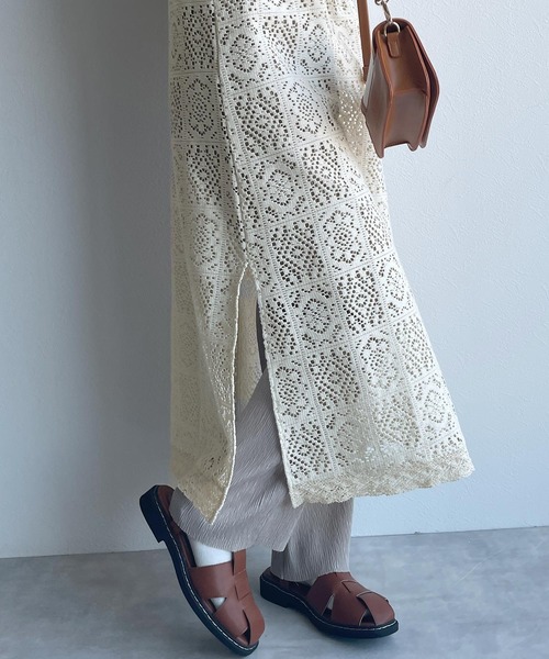 w closet（ダブルクローゼット）の「レースパイピングVネックワンピース（ワンピース・レディース・グリーン/キナリ/ブラック/ブラウン・FREE）」の9枚目の写真