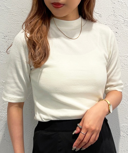 apres jour mignon(アプレジュールミニョン)の「リブハイネックカットソー【ZOZOTOWN限定アイテム】(Tシャツ/カットソー・レディース・オレンジ/グリーン/ブラック/ライトイエロー/ブルー系その他/ピンク/オフホワイト・フリー/X-LARGE)」の2枚目の写真