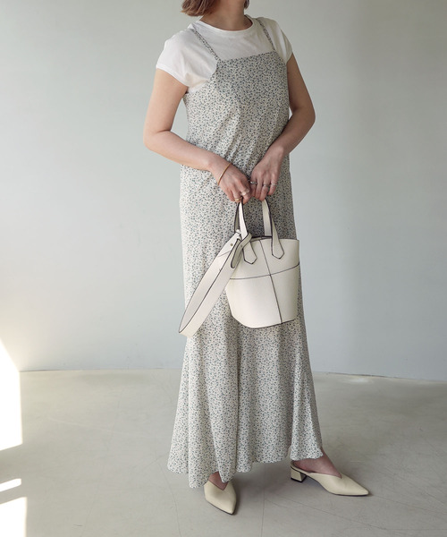 c.u.l(シーユーエル)の「【c.u.l:w】小花柄マーメイドキャミソールワンピース culwd22ss008(ワンピース・レディース・ブラック/アイボリー・FREE)」の13枚目の写真