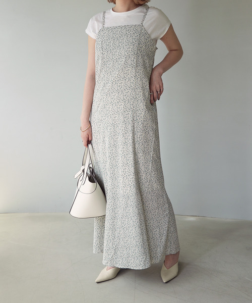 c.u.l(シーユーエル)の「【c.u.l:w】小花柄マーメイドキャミソールワンピース culwd22ss008(ワンピース・レディース・ブラック/アイボリー・FREE)」の16枚目の写真