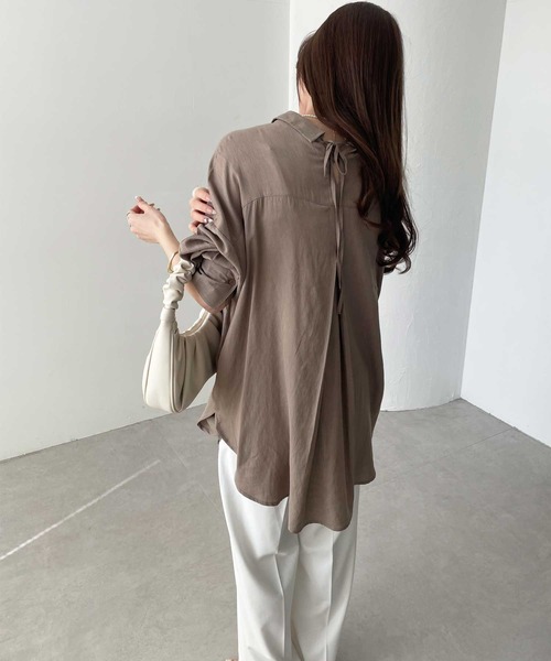 GeeRA(ジーラ)の「バックレースアップリネン調シャツ(シャツ/ブラウス・レディース・モカ/サンドグレー/ブルー系その他・MEDIUM/LARGE/X-LARGE/XX-LARGE)」の18枚目の写真