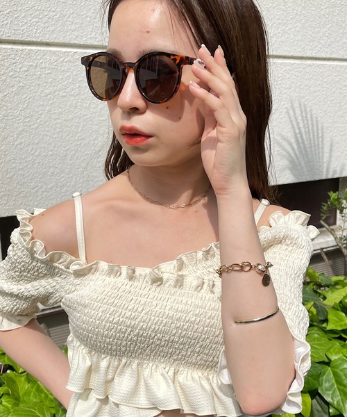 Chico（チコ）の「ボストンフレームサングラス（サングラス・レディース・ベージュ/ブラウン/ブラウン系その他/キャメル・FREE）」の3枚目の写真