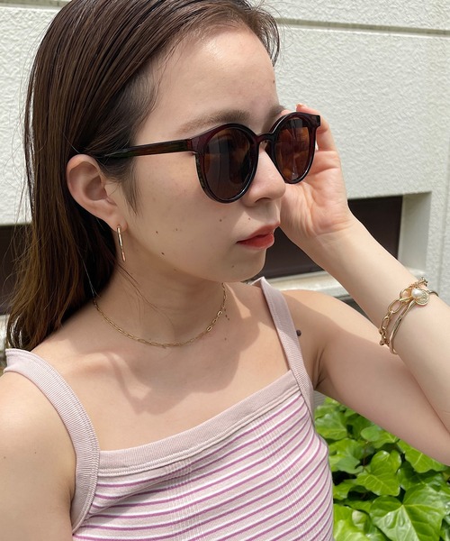 Chico（チコ）の「ボストンフレームサングラス（サングラス・レディース・ベージュ/ブラウン/ブラウン系その他/キャメル・FREE）」の2枚目の写真