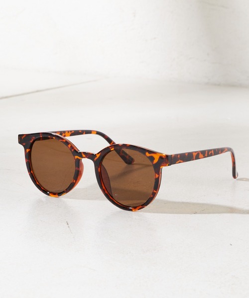 Chico（チコ）の「ボストンフレームサングラス（サングラス・レディース・ベージュ/ブラウン/ブラウン系その他/キャメル・FREE）」の15枚目の写真