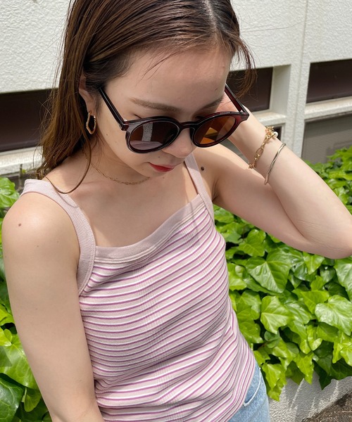 Chico（チコ）の「ボストンフレームサングラス（サングラス・レディース・ベージュ/ブラウン/ブラウン系その他/キャメル・FREE）」の5枚目の写真