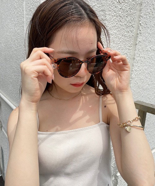 Chico（チコ）の「ボストンフレームサングラス（サングラス・レディース・ベージュ/ブラウン/ブラウン系その他/キャメル・FREE）」の9枚目の写真