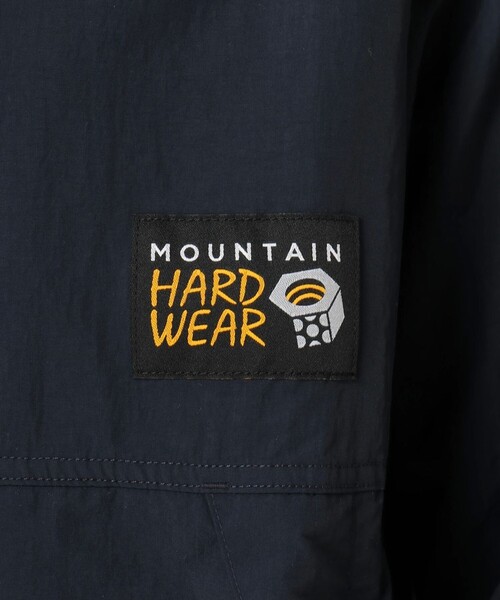 MOUNTAIN HARDWEAR（マウンテンハードウェアー）の「MHW キャンプ 4 ジャケット（ナイロンジャケット・メンズ・ブラック/ベージュ/エメラルド・M/L/S）」の5枚目の写真