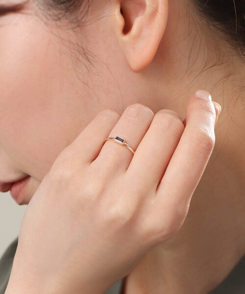 COCOSHNIK(ココシュニック)の「K10アイオライト バゲットカット リング(リング・レディース・オリーブ系5・10号/12号/14号)」の9枚目の写真