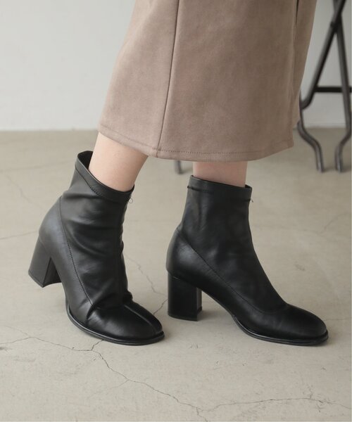 RAY CASSIN（レイカズン）の「S-Lサイズ展開 ストレッチオブリークブーツ（ブーツ・レディース・ブラック/ベージュ/キナリ・SMALL/MEDIUM/LARGE）」の3枚目の写真