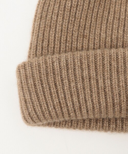BEAMS（ビームス）の「BEAMS / カシミヤ リブ ワッチキャップ（ニットキャップ/ビーニー・メンズ・オフホワイト/ブラック/ブラウン系その他3・ONE SIZE）」の6枚目の写真