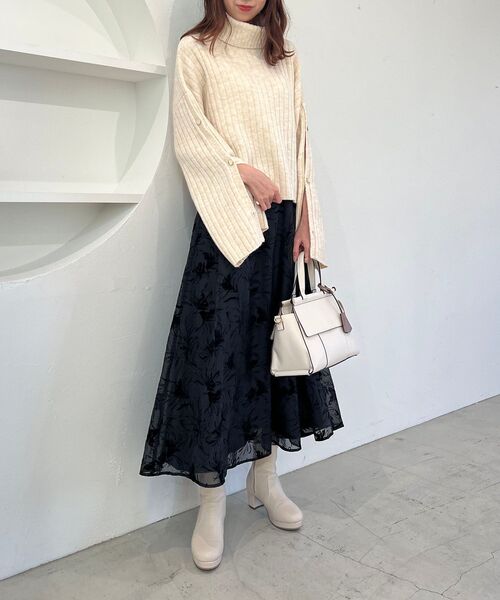 MAJESTIC LEGON（マジェスティックレゴン）の「フカフカストレッチブーツ（ブーツ・レディース・ブラック/アイボリー・SMALL/MEDIUM/LARGE/X-LARGE）」の3枚目の写真