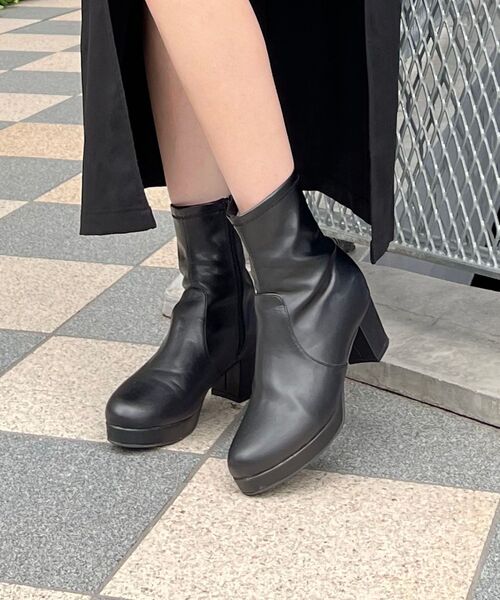 MAJESTIC LEGON（マジェスティックレゴン）の「フカフカストレッチブーツ（ブーツ・レディース・ブラック/アイボリー・SMALL/MEDIUM/LARGE/X-LARGE）」の20枚目の写真