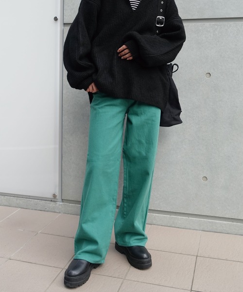 CORNERS（コーナーズ）の「カラーデニムワイドパンツ（デニムパンツ・レディース・ライトブルー/ブラック/グレー/ブルー/グリーン/ベージュ系その他/ロイヤルブルー・M）」の4枚目の写真