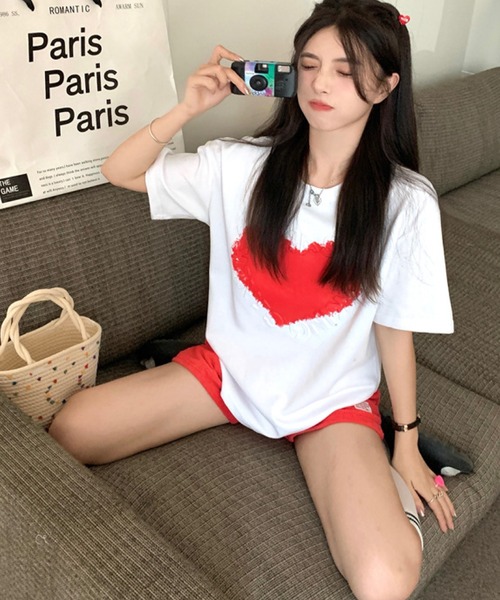 meJane(ミージェーン)の「ハートモチーフ立体ロゴデザインTシャツ【ZOZOTOWN限定】(Tシャツ/カットソー・レディース・ホワイト×レッド/ホワイト×ブルー・FREE)」の3枚目の写真