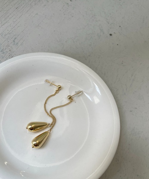 cheriella（シェリエラ）の「【cheriella】ドロップロングピアス（ピアス（両耳用）・レディース・ゴールド・FREE）」の5枚目の写真