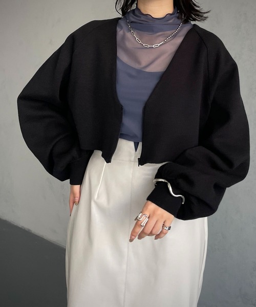 &g'aime（アンジェム）の「【&g’aime】ボリュームスリーブニットカーディガン（ニット/セーター・レディース・パープル/ブラック/ライトグリーン/グレイッシュベージュ・FREE）」の20枚目の写真