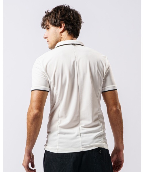 wjk（ダヴルジェイケイ）の「embroidery line polo（ポロシャツ