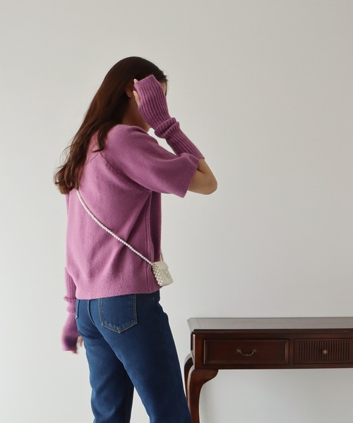 BLUEEAST(ブルーイースト)の「アームウォーマー付きオーバーサイズニット(ニット/セーター・レディース・パープル/マスタード/アイボリー・MEDIUM)」の7枚目の写真