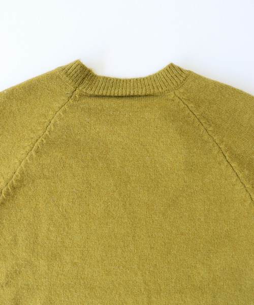 BLUEEAST(ブルーイースト)の「アームウォーマー付きオーバーサイズニット(ニット/セーター・レディース・パープル/マスタード/アイボリー・MEDIUM)」の21枚目の写真