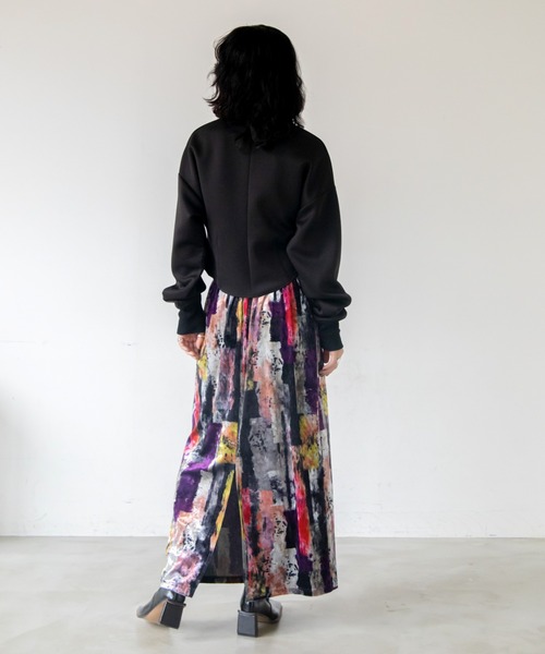 VACANCY(ヴァカンシー)の「コルセットラウンドトレーナー(スウェット・レディース・ライトブルー/ブラック/アイボリー/ピンク・FREE)」の17枚目の写真