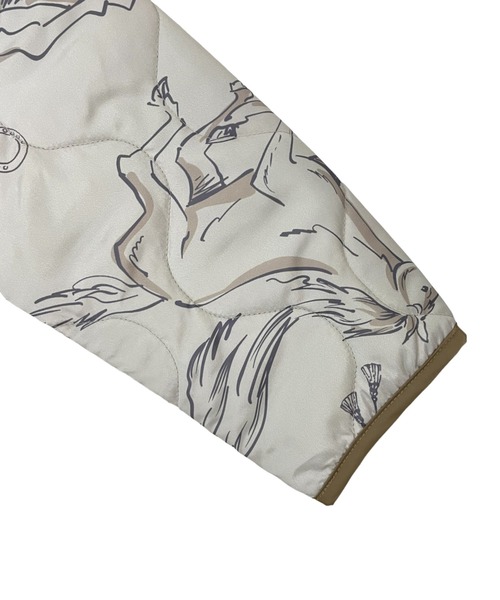 DOLLUPOOPS（ドールアップウップス）の「BIG HOUSEプリントキルティングライトコート（モッズコート・レディース・チャコールグレー/アイボリー・38）」の18枚目の写真