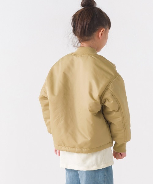 OMNES（オムネス）の「キッズナイロンツイルMA-1ブルゾン（ブルゾン・キッズ・ベージュ/ブラック・100/110/120/130/140）」の4枚目の写真